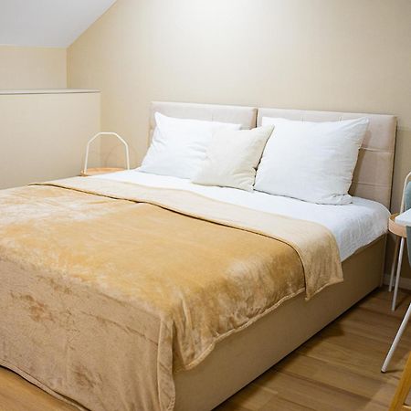 Schneider Appartement Seelze ภายนอก รูปภาพ