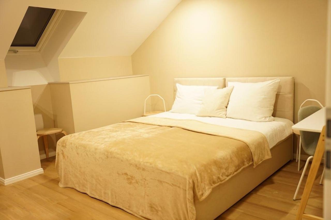 Schneider Appartement Seelze ภายนอก รูปภาพ
