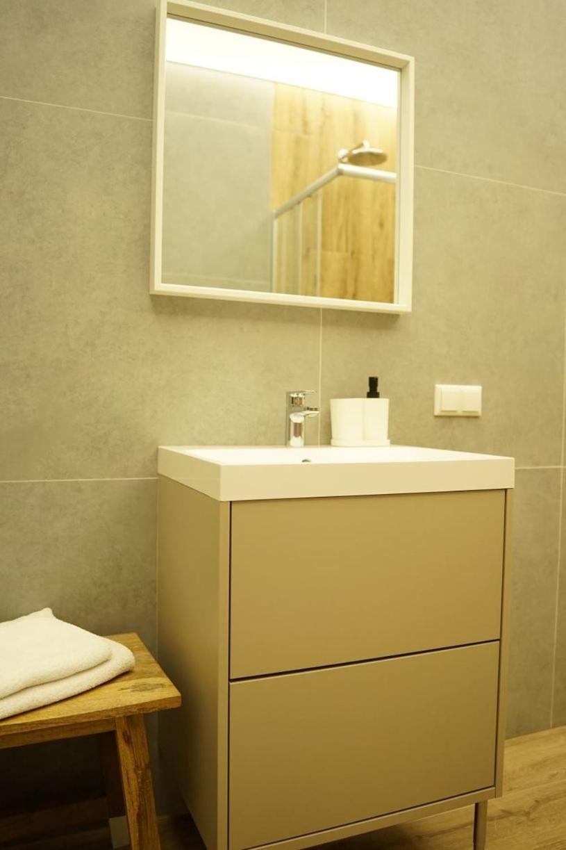 Schneider Appartement Seelze ภายนอก รูปภาพ