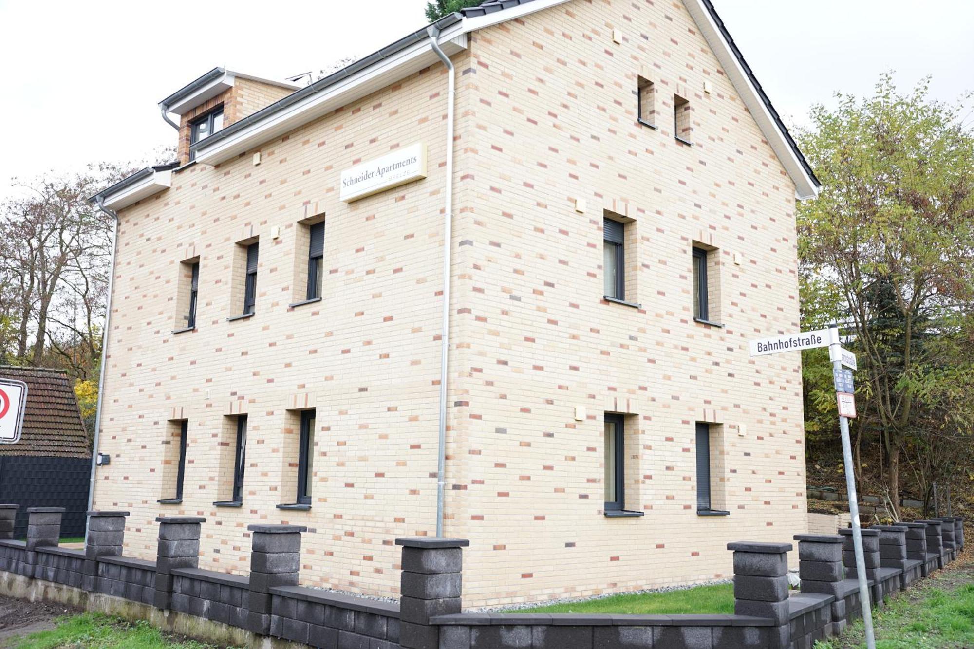 Schneider Appartement Seelze ภายนอก รูปภาพ