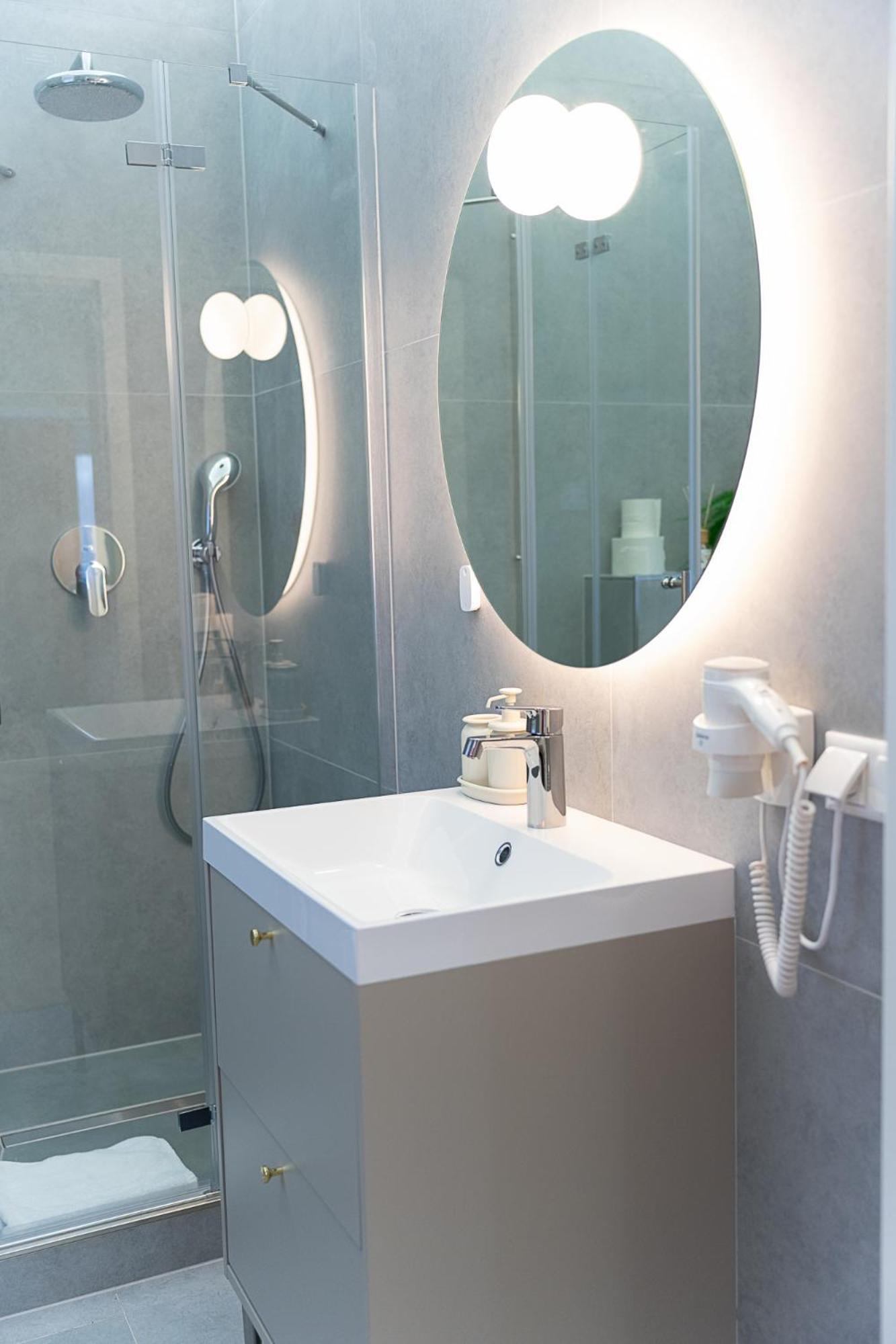 Schneider Appartement Seelze ภายนอก รูปภาพ